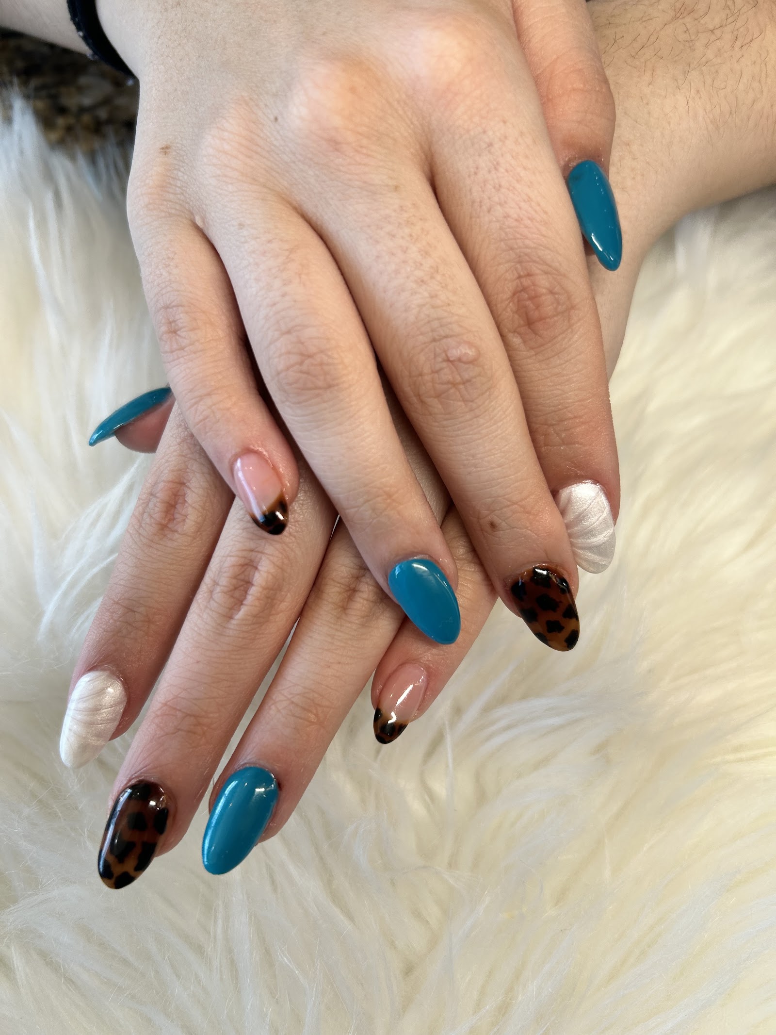 Lux Nail Bar nail photo 5